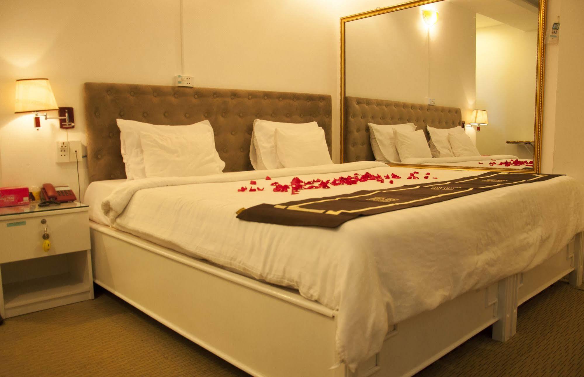 A25 Hotel - 274 De Tham Bandar Ho Chi Minh Luaran gambar